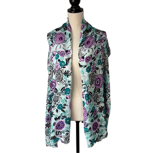 Vera Bradley Soft Fringed Scarf Penelope’s Garden Pattern